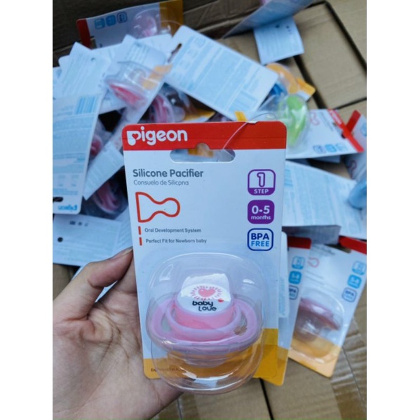 Núm ti. Ti giả Pigeon