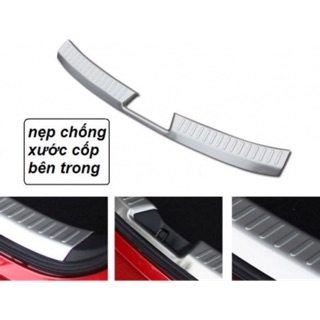 Bậc cốp trong vios 19