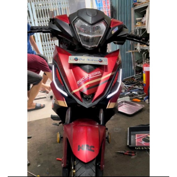 Đèn Demi Audi i8 gắn WINNER V1 - GTR chỉnh màu app điện thoại