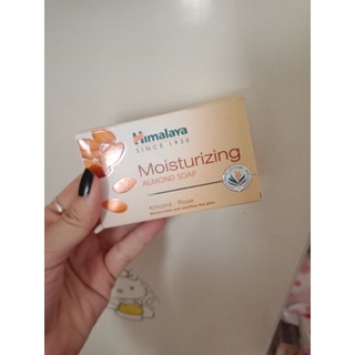 Xà Phòng Himalaya Herbals Hạnh Nhân Dưỡng Ẩm Da 75g