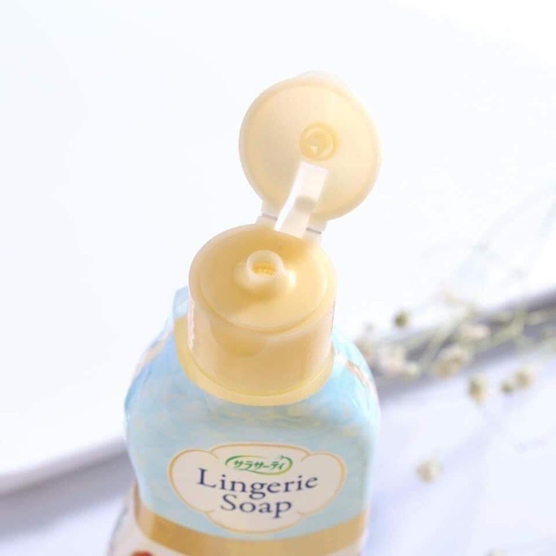 xả kho giá gôc Nước giặt khử trùng quần lót Lingerie Soap Nhật Bản