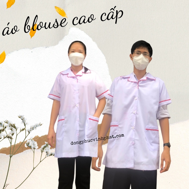 Áo Blouse Trắng Có Viền Đỏ Nam Nữ Bo Tròn Cổ - Áo Blu Trắng Điều Dưỡng, Y Tá, Dược Sỹ, Y Sỹ, Thẩm Mỹ Viện, Spa Nhà Thuốc