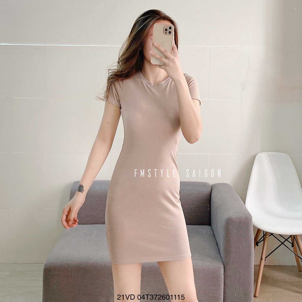 [Mã SKAMSALEP6 giảm 10% tối đa 100K đơn 150K] Đầm gân body tay ngắn ulzzang thời trang nữ FMStyle SaiGon 21VD04T372601 | BigBuy360 - bigbuy360.vn