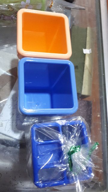 Khay đựng bút hình ảnh ngộ nghĩnh