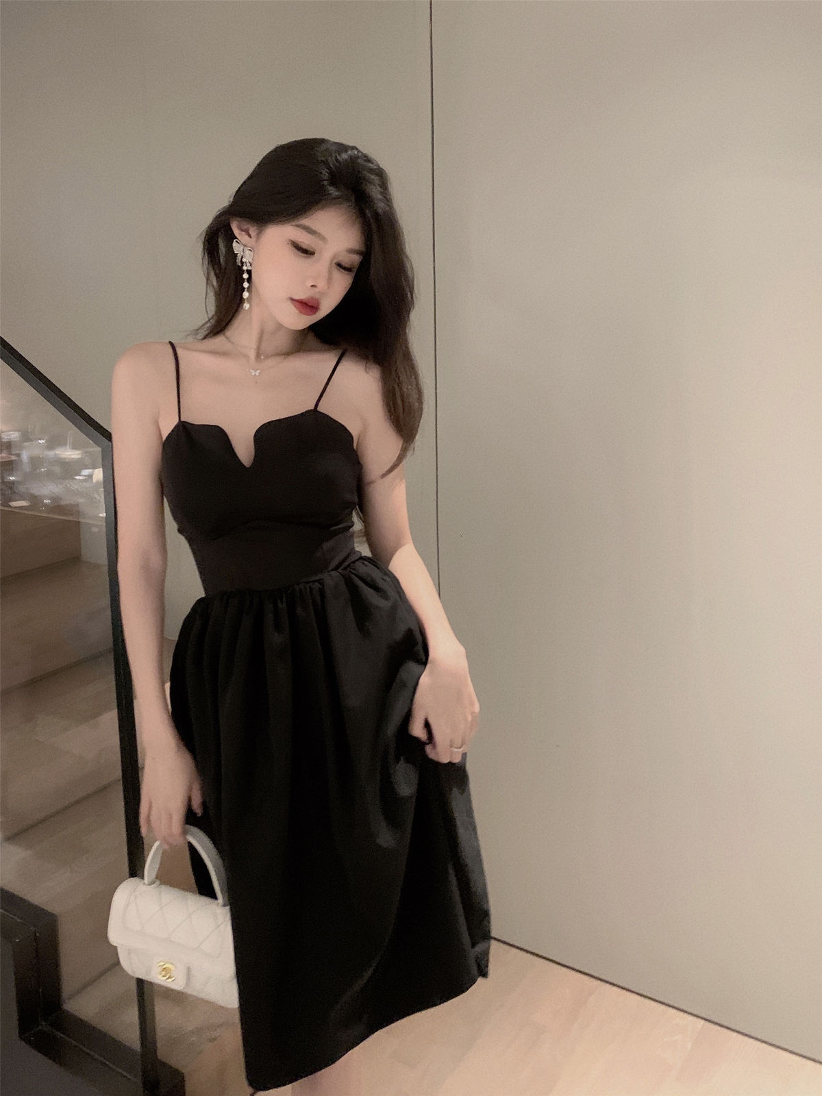Đầm Nữ Tay Ngắn Kiểu Dáng Thời Trang Quyến Rũ | BigBuy360 - bigbuy360.vn