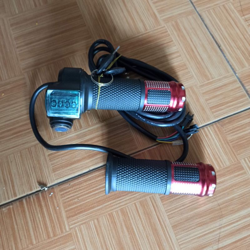 TAY GA ĐA NĂNG XE ĐIỆN, điện áp 12 - 99V DC