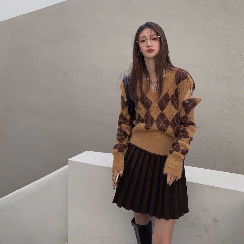Áo len lông hoạ tiết quả tramd cutout tay