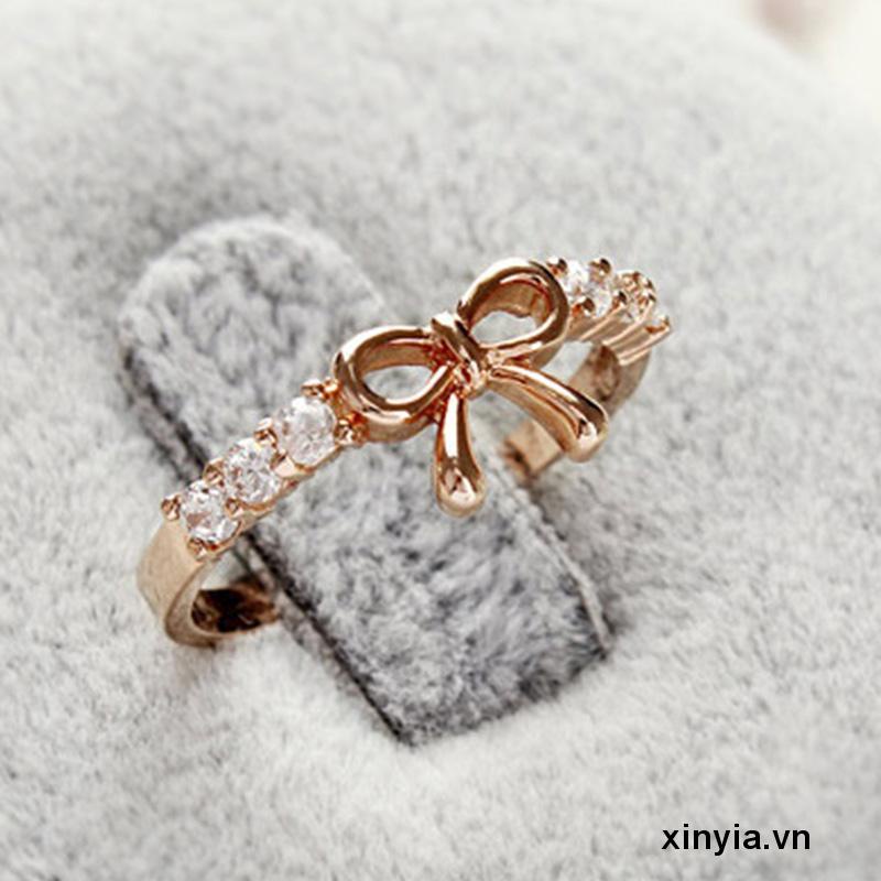 Nhẫn Nơ Đính Kim Cương Giả Đơn Giản