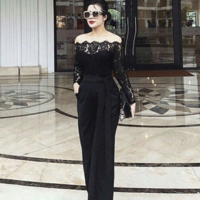 Jumpsuit ren trễ vai tay dài