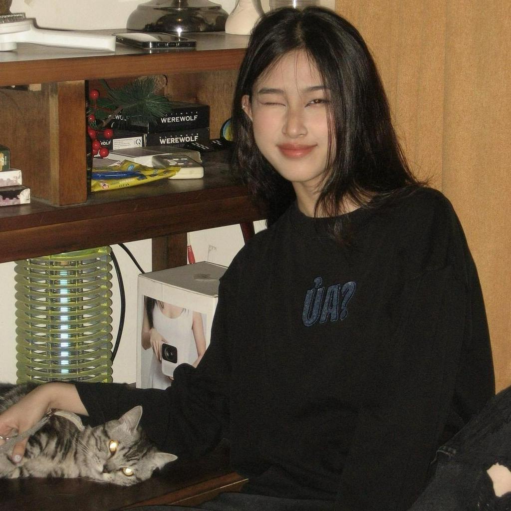 Áo Thun Unisex LIDER Phát Ra Tiếng Ủa Thêu Denim Chất Cotton 2 Chiều, 3 màu - Hot Pink/ White/ Black