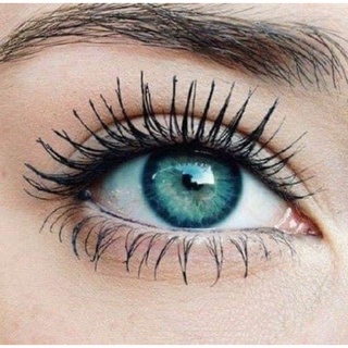Mascara Maybelline.