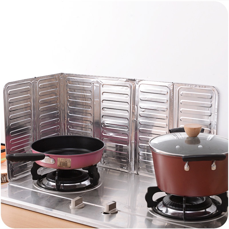 Tầm chắn dầu mỡ nhôm TRẮNG  tiện lợi, chống bắn cho gia đình