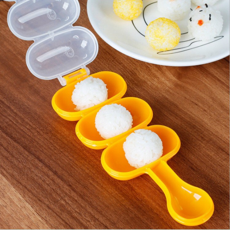 [BENTO] khuôn lắc cơm hình tròn kèm thìa xúc của Nhật kèm hộp