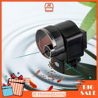 Thiết bị hẹn giờ cho cá ăn tự động đặt trong hồ cá tiện dụng
