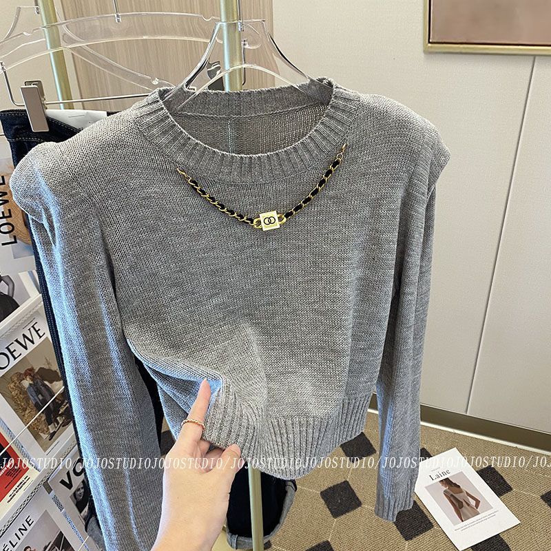 High class white chain knitwear women's 2022 autumn new style temperament slim bottomed top