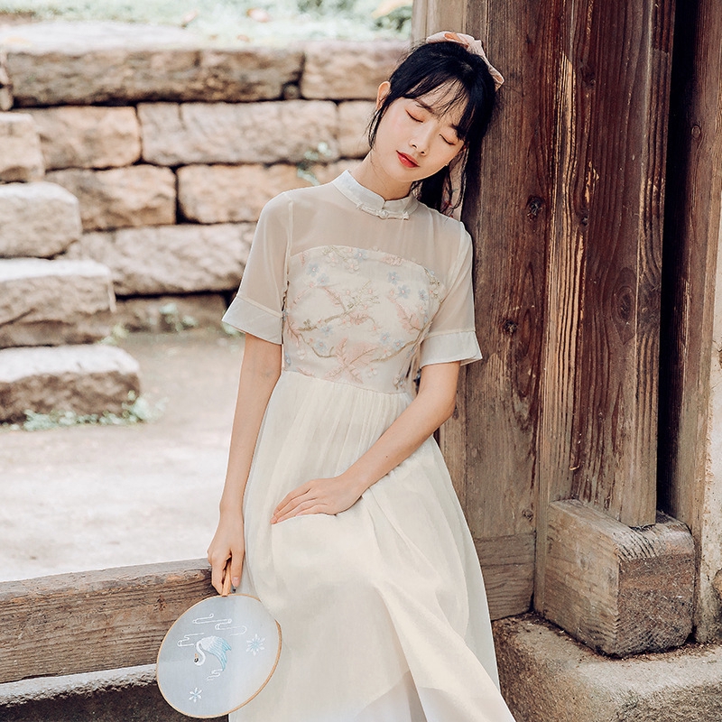 Hán phục cách tân cài cổ cao