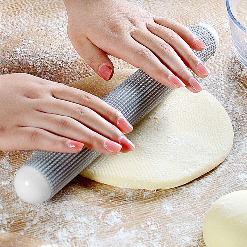 Cây Lăn Bột Làm Bánh Bằng Nhựa Chống Dính Dập Nổi Họa Tiết Chấm Bi