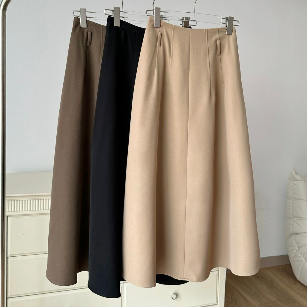 MYAN DESIGN Chân Váy Midi Basic Dáng Dài Xòe Cạp Cao Có Đỉa Lưng Màu Nâu Be Đen Đủ Size S, M, L XL Vvn052304