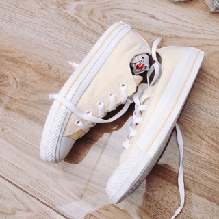 Converse real 2hand vàng nhạt