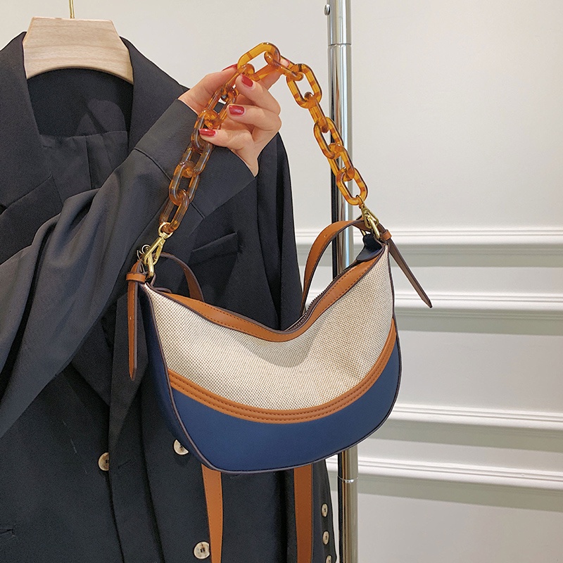 Túi đeo chéo IELGY hình há cảo phối dây xích thời trang cho nữ