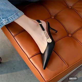 guốc versace mũi nhọn