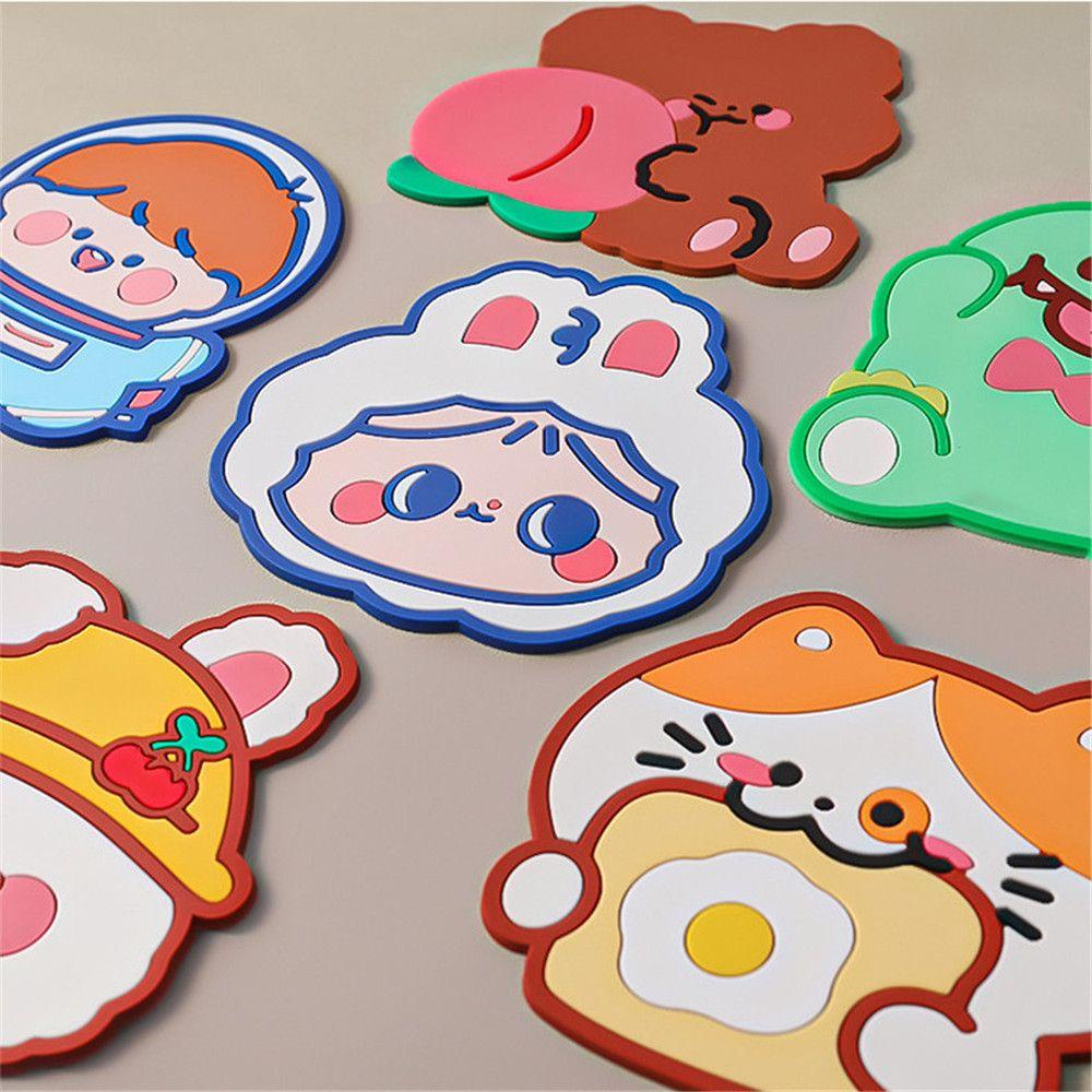 Tấm Lót Bàn Ăn Bằng Silicon Cách Nhiệt Họa Tiết Hoạt Hình Dễ Thương Cho Bé