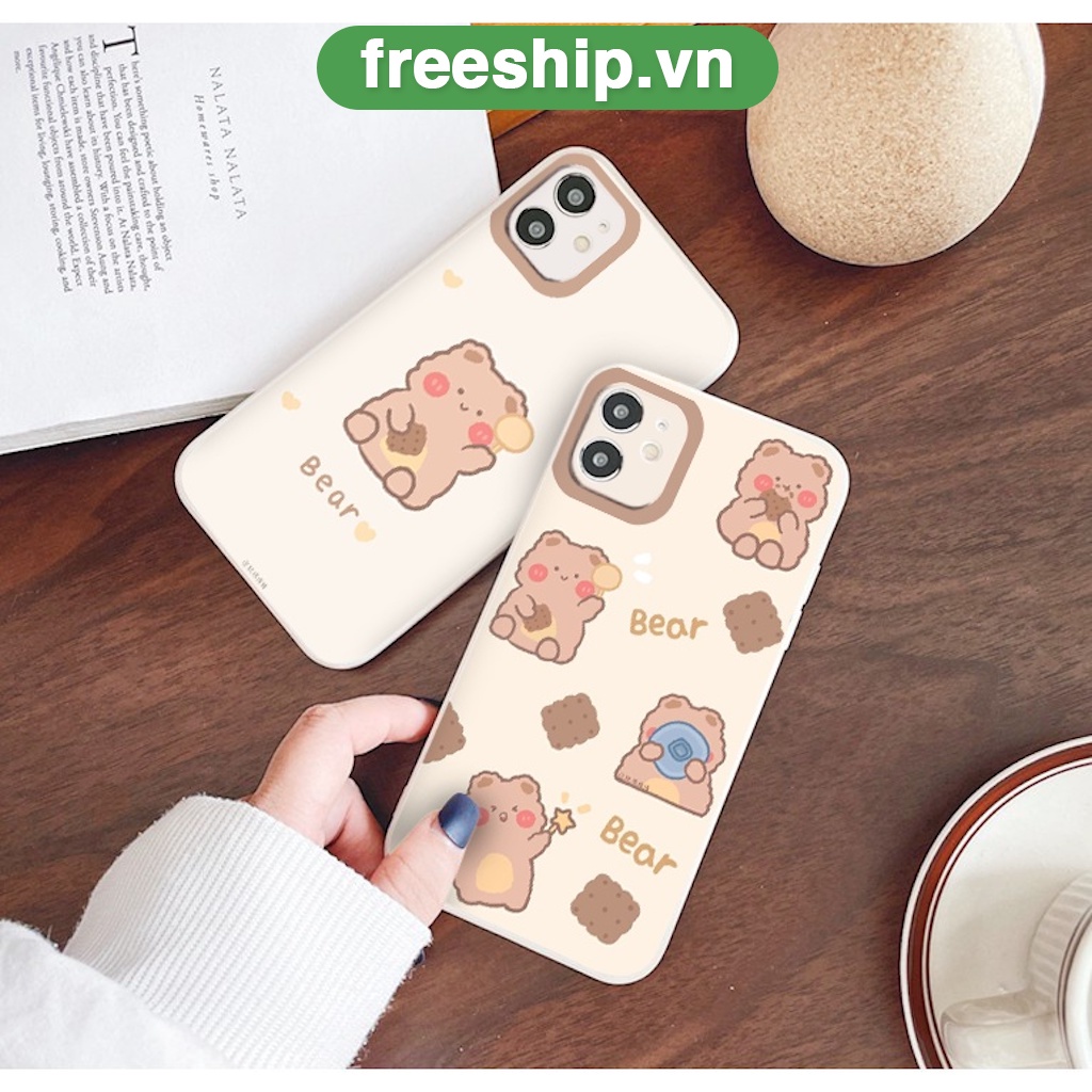 Ốp iphone - Ốp lưng iphone cạnh vuông viền camera gấu cầm bánh dành cho ip 6 đến 13promax - nn074