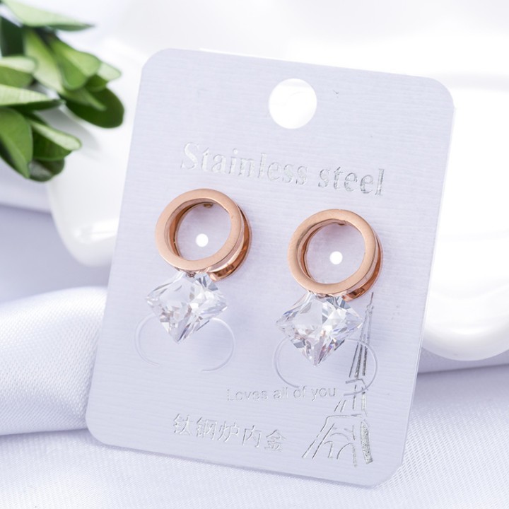 Bông Tai Nữ Tròn Đá Nhân Tạo Hình Vuông Titan Không Đen TT 1092