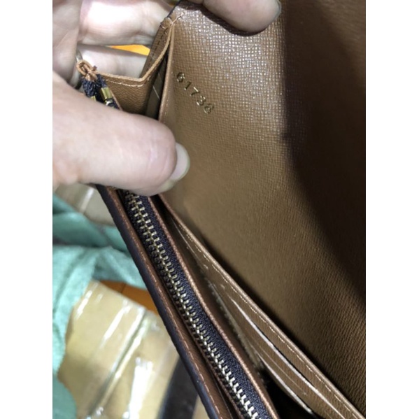 Ví LV cầm tay hàng QCCC full box