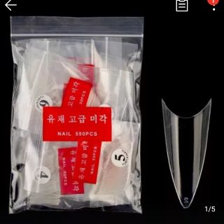 Móng đắp bột mũi nhọn