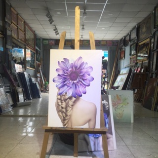 Tranh treo tường mẫu cô gái và hoa