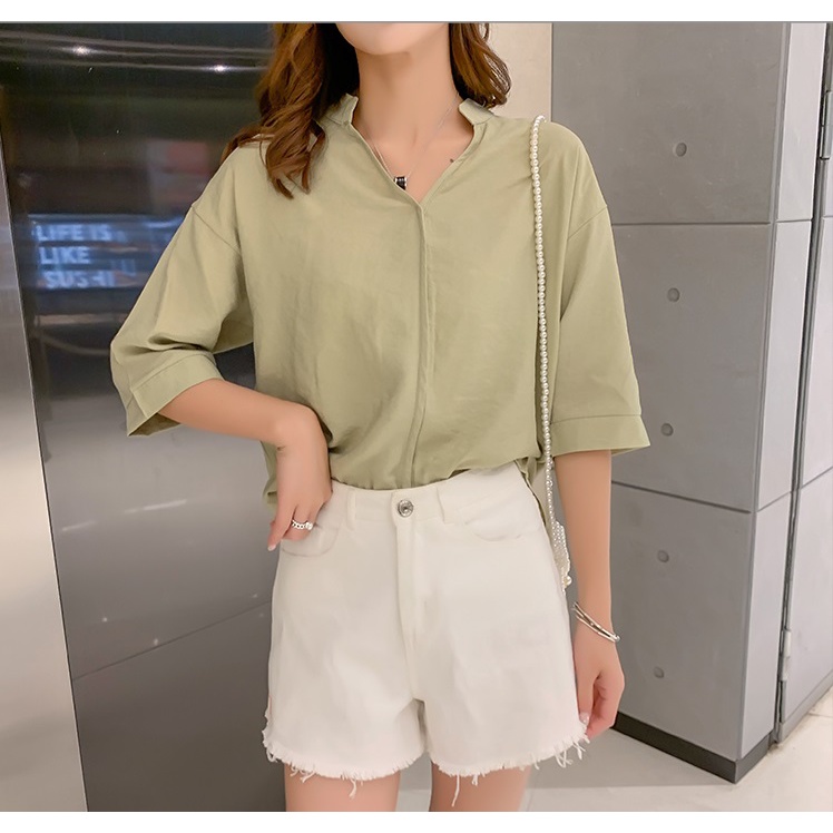 Áo sơ mi nữ ulzzang tay lỡ, áo sơ mi nữ basic cổ V màu xanh cốm hot trend