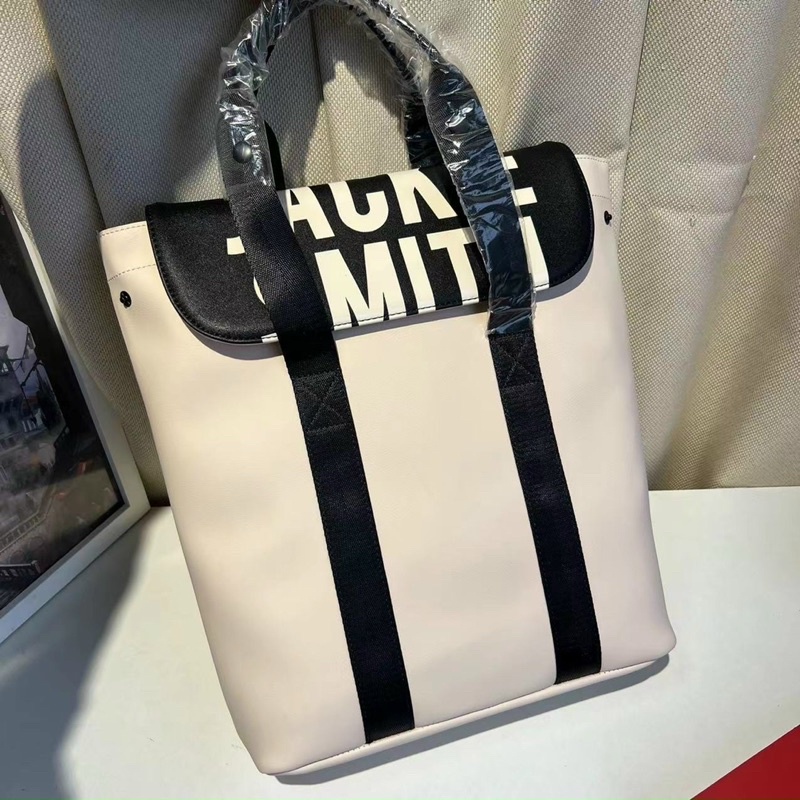 TNS-Balo form vuông siêu  vừa laptop Jackie Thelma backpack--trắng đen phối trendy