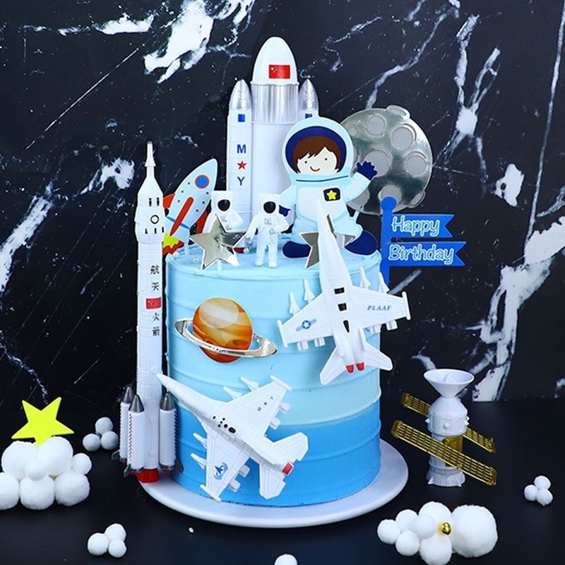Bộ que / mô hình cắm bánh họa tiết phi hành gia/ tên lửa trang trí quà bánh cho bé
