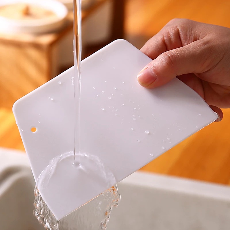 Dụng Cụ Cắt Bột Làm Bánh Bằng Nhựa Tiện Dụng Cho Nhà Bếp
