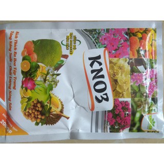 Phân bón vi lượng KNO3 kích thích ra hoa tập trung - gói 200 gram