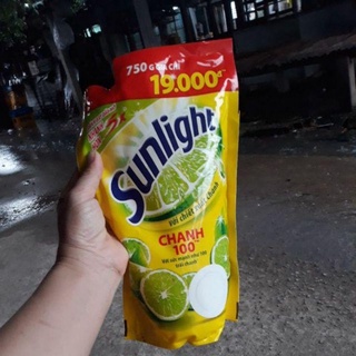 Nước rửa chén Sunlight 750ml