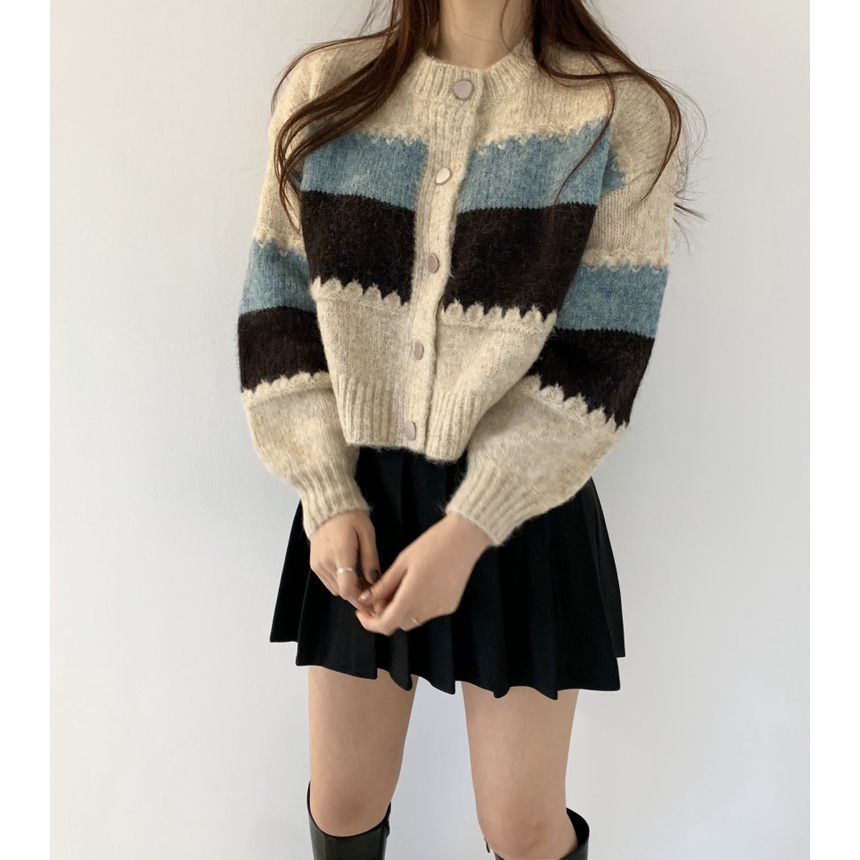 Áo Cardigan cổ tròn màu sắc tương phản thời trang | BigBuy360 - bigbuy360.vn