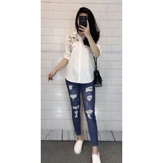 Áo sơ mi thêu hoa