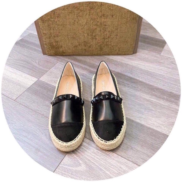 Giày slip on viên đinh