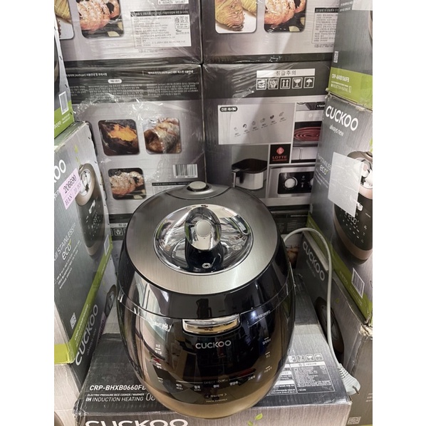 Nồi cơm điện Cao tần Cuckoo CRP-BHXB 0660FD 1.08L Bảo hành 24 tháng