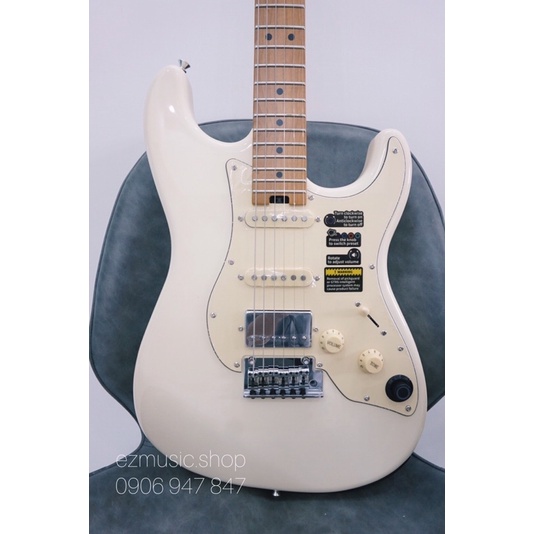 Đàn Guitar điện thông minh tích hợp phơ bàn GTRS S801 màu Olympic White