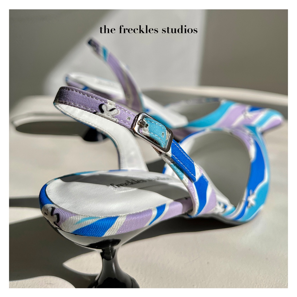 Giày Cao Gót Quai Hậu Freckles Studios Mũi Nhọn Slingback 7cm Hoa Caro