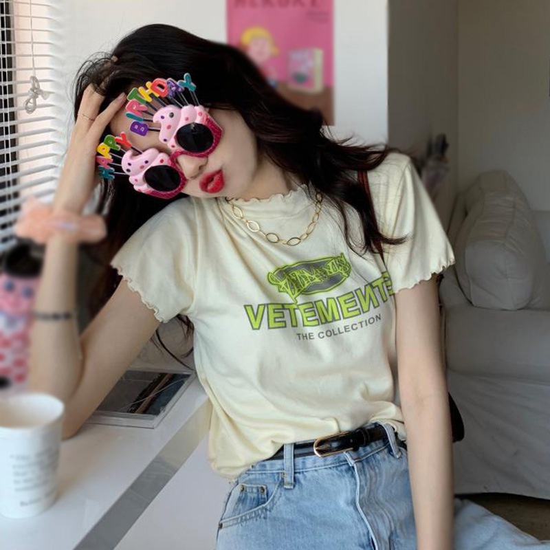 Áo croptop tay ngắn thun cổ tròn họa tiết in chữ phong thời trang cho nữ