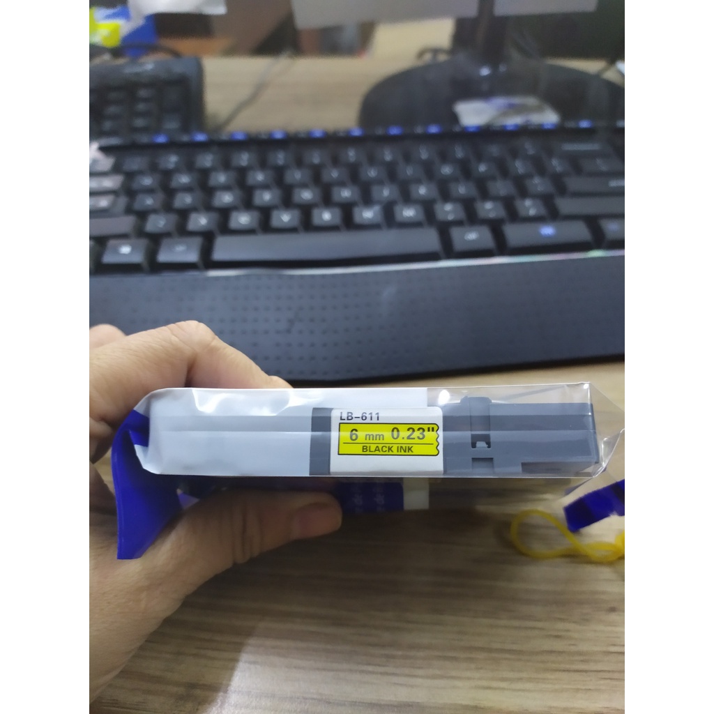 Băng nhãn in LB-611 khổ 6mm*8m( chữ đen nền vàng) dành cho máy Brother Ptouch (PT) E110, E300