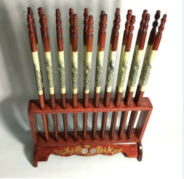 Đế đen kê bát hương, kê tượng