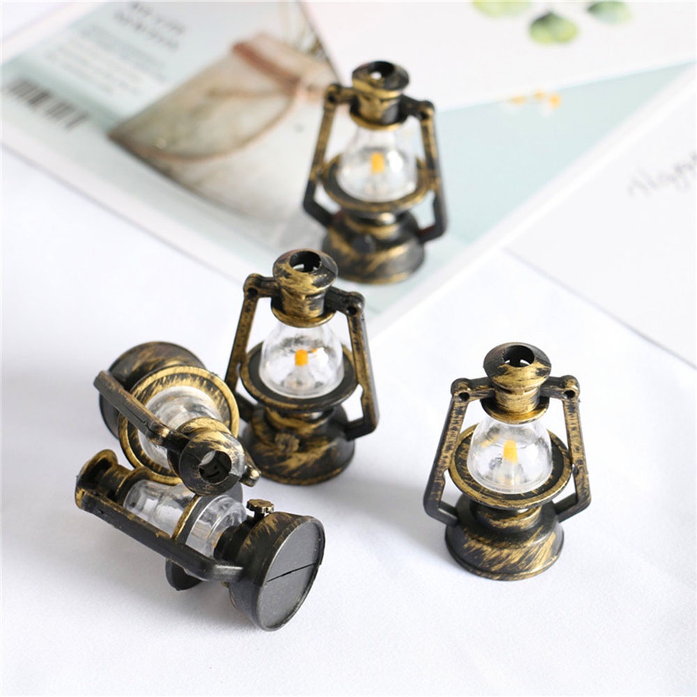 Mô hình đèn dầu Kerosene mini tỉ lệ 1:12 trang trí nhà búp bê