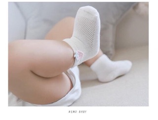 Tất lưới cho bé