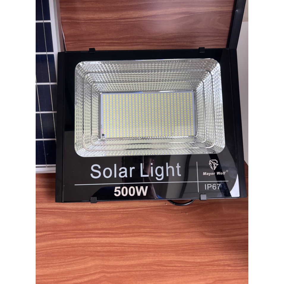 Bóng Đèn pha vuông năng lượng mặt trời 500W  LY-TGD001  500W.  nguyên khối + Kính cường lực  chống nước IP67.