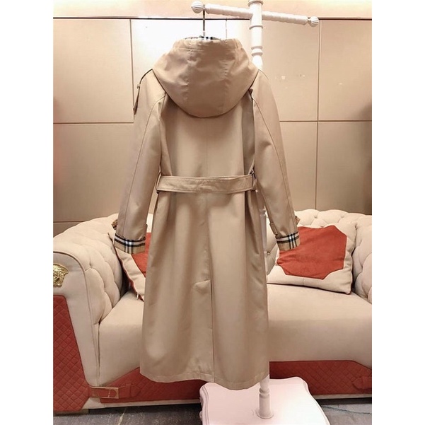 Áo khoác dài kaki cổ vest 2 lớp kèm nón rời và belt.